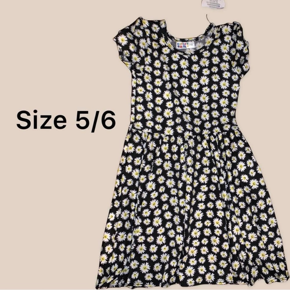 Dot dot smile dress - size 5/6 - sunflower